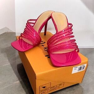 👇🏽PRICE DROP👇🏽 Chase+Chloe Nyra Crystal Embellished Lucite Sandal Fuschia Sz 6.5
